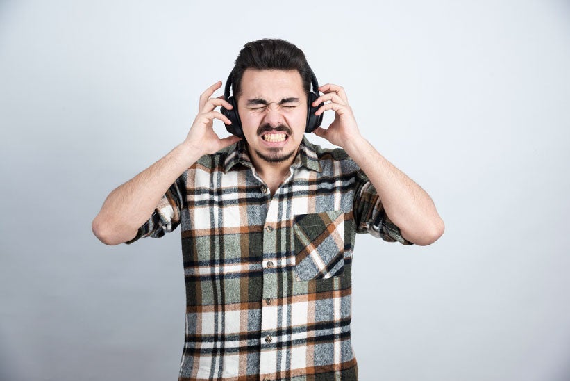 Es urgente crear conciencia frente al daño auditivo por mayor uso de dispositivos en pandemia